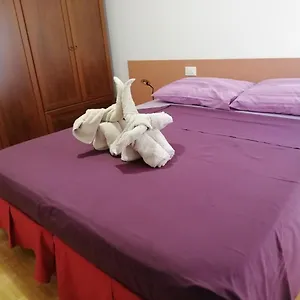 Apartamento Rosso, Tirano